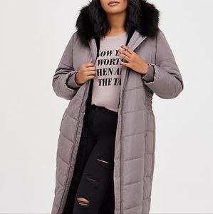 NWT Torrid Longline Fit & Flare Puffer Coat, Grey, size 2, warmest rating